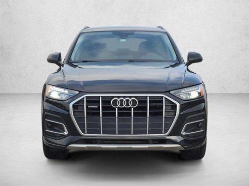 Mythos Black Metallic 2021 Audi Q5 45 Premium