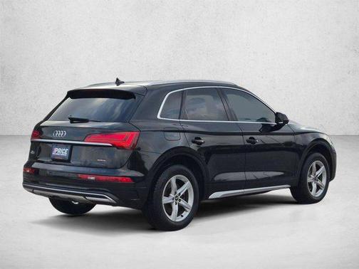 Mythos Black Metallic 2021 Audi Q5 45 Premium
