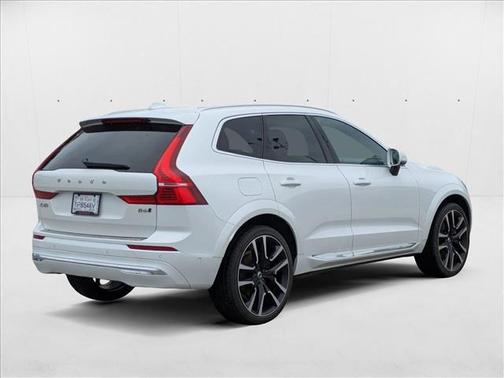 2022 Volvo XC60 B6 Inscription
