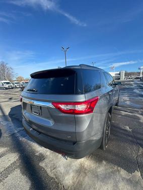 2021 Chevrolet Traverse LT Leather