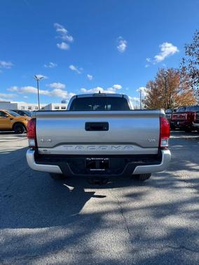 2022 Toyota Tacoma SR