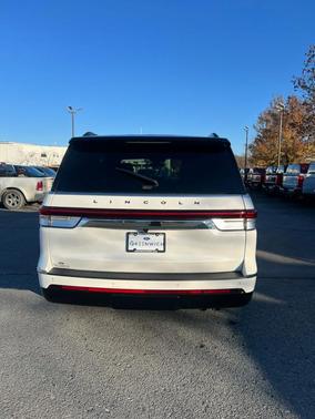 2024 Lincoln Navigator Black Label