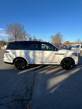 2024 Lincoln Navigator Black Label