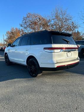 2024 Lincoln Navigator Black Label