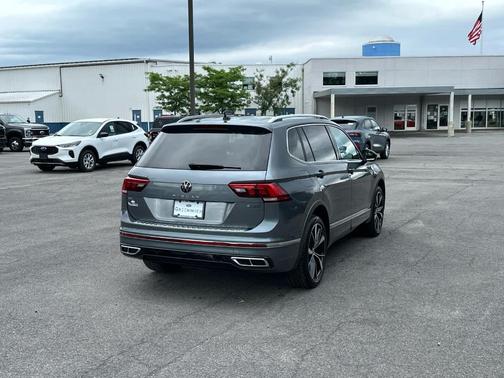 2022 Volkswagen Tiguan 2.0T SEL R-Line
