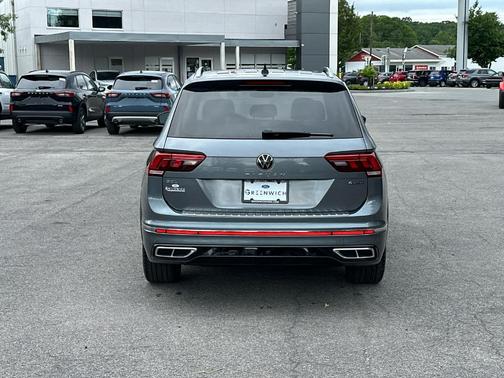 2022 Volkswagen Tiguan 2.0T SEL R-Line