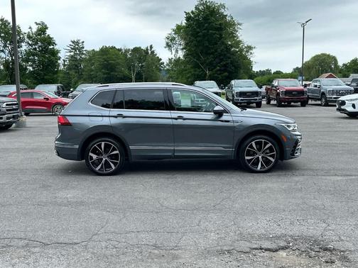 2022 Volkswagen Tiguan 2.0T SEL R-Line