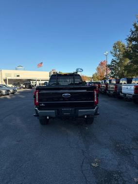 2024 Ford F-350 Lariat Super Duty