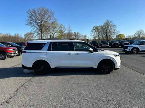 2022 Kia Carnival SX Prestige