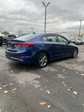 2017 Hyundai ELANTRA Value Edition