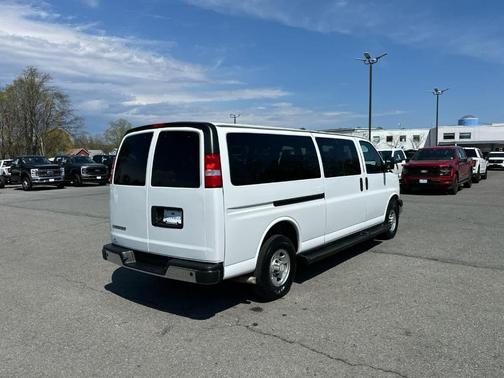 2021 Chevrolet Express 3500 LT