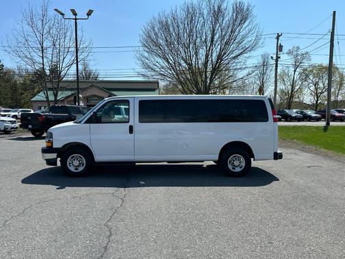 2021 Chevrolet Express 3500 LT