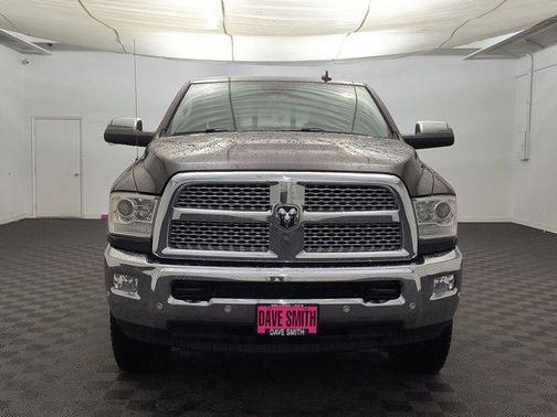 2017 RAM 2500 Laramie Crew Cab 4x4 6'4' Box