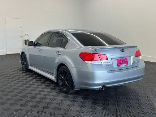 2013 Subaru Legacy Premium