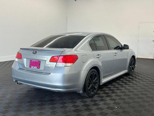 2013 Subaru Legacy Premium