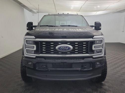 2025 Ford F-450 Platinum