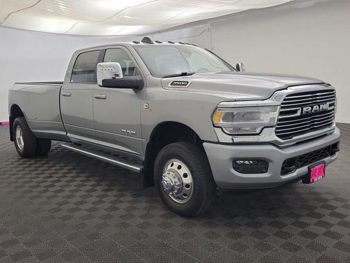 2023 RAM 3500 Laramie Crew Cab 4x4 8' Box