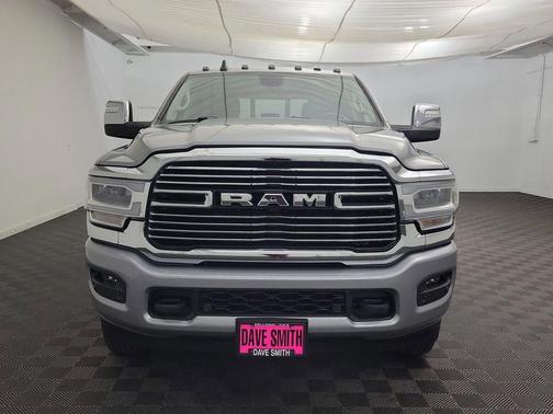 2023 RAM 3500 Laramie Crew Cab 4x4 8' Box