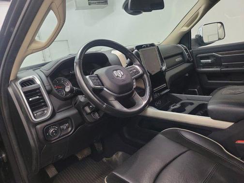 2021 RAM 2500 Laramie Crew Cab 4x4 6'4' Box