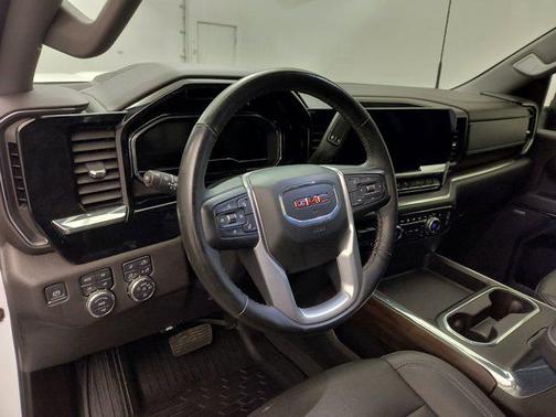 2024 GMC Sierra 2500 SLT