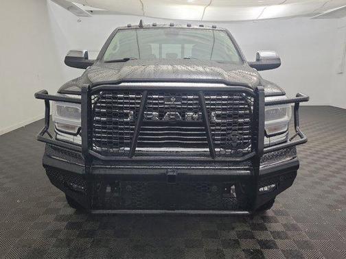 2022 RAM 2500 Laramie Crew Cab 4x4 6'4' Box