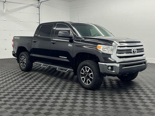 2017 Toyota Tundra SR5