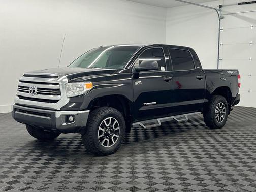2017 Toyota Tundra SR5