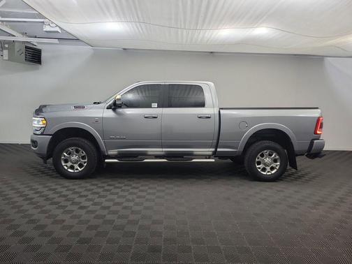 2022 RAM 2500 Laramie Crew Cab 4x4 6'4' Box