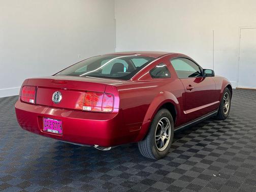 2006 Ford Mustang Base
