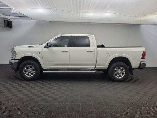 2022 RAM 2500 Laramie Crew Cab 4x4 6'4' Box