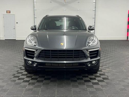 2017 Porsche Macan Base