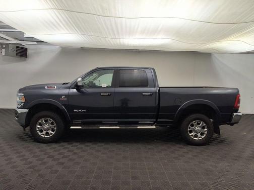 2020 RAM 2500 Laramie Crew Cab 4X4 6'4' Box