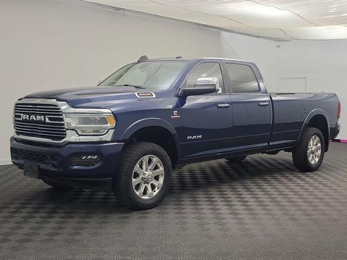 2021 RAM 3500 Laramie Crew Cab 4x4 8' Box