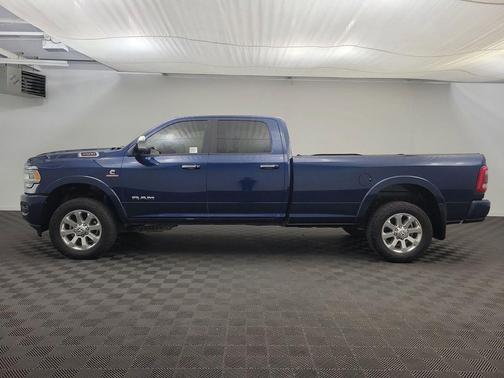 2021 RAM 3500 Laramie Crew Cab 4x4 8' Box