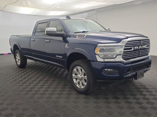 2021 RAM 3500 Laramie Crew Cab 4x4 8' Box