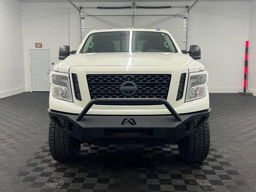 2017 Nissan Titan XD Platinum Reserve