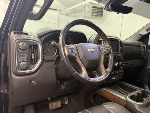 Black 2021 Chevrolet Silverado 2500 High Country
