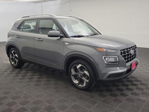 2021 Hyundai VENUE SEL