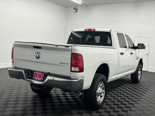 2018 RAM 2500 Tradesman Crew Cab 4x4 6'4' Box