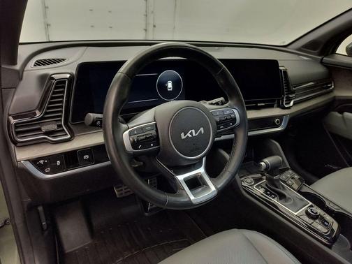 Jungle Green/Ebony Black Roof 2023 Kia Sportage S