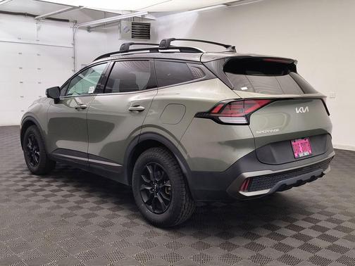 Jungle Green/Ebony Black Roof 2023 Kia Sportage S