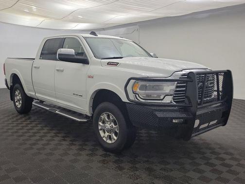 2022 RAM 2500 Laramie Crew Cab 4x4 6'4' Box
