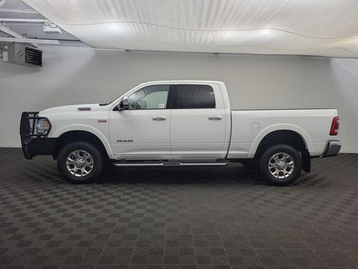 2022 RAM 2500 Laramie Crew Cab 4x4 6'4' Box