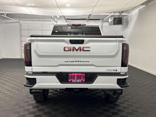 2025 GMC Sierra 2500 AT4