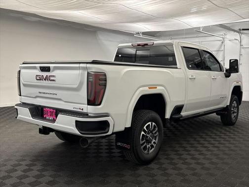 2025 GMC Sierra 2500 AT4
