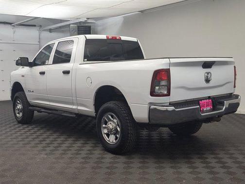 2021 RAM 2500 Tradesman Crew Cab 4x4 6'4' Box