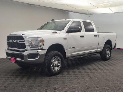 2021 RAM 2500 Tradesman Crew Cab 4x4 6'4' Box