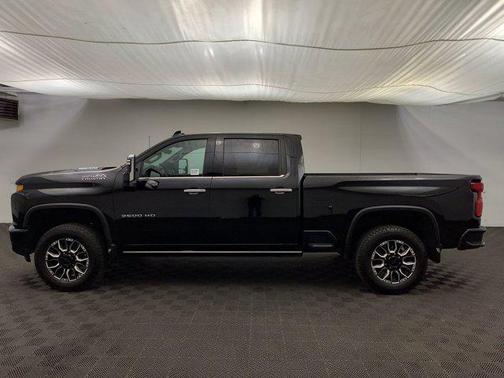 Black 2022 Chevrolet Silverado 3500 High Country