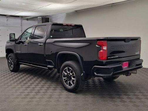 Black 2022 Chevrolet Silverado 3500 High Country