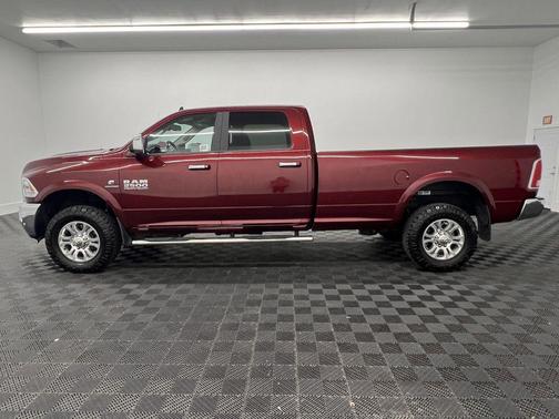 2018 RAM 2500 Laramie Crew Cab 4x4 8' Box